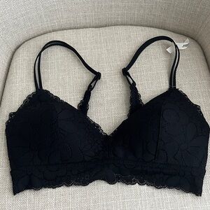 32C, Aerie, Black Floral Lace Bra